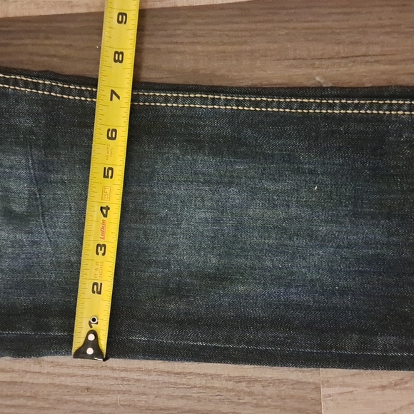 Menswear - Picture 4 of 10